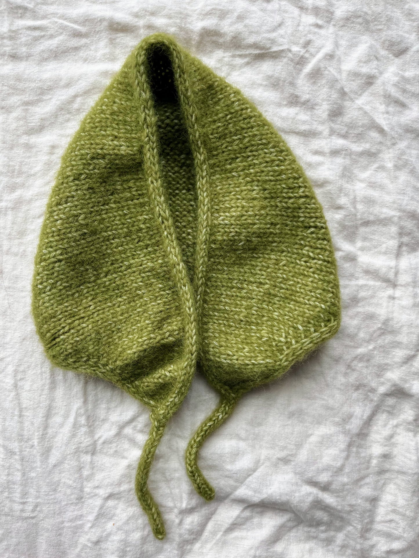 Granny Bonnet - Moss Green